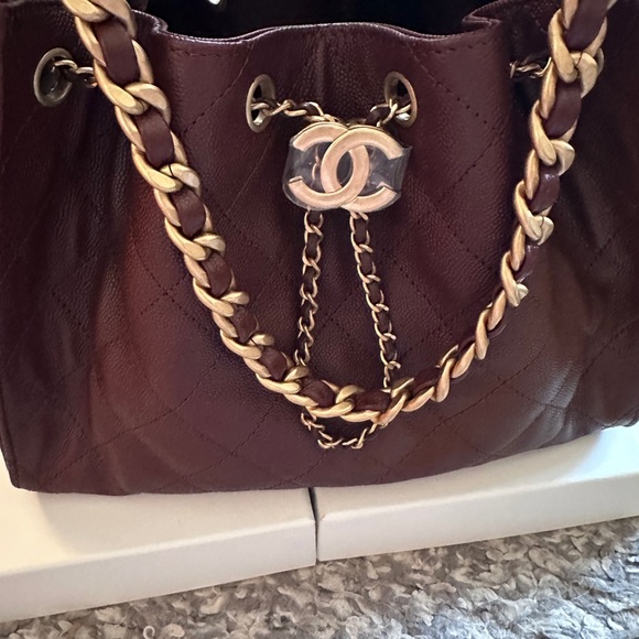 BNWT CHANEL
Caviar Quilted Small Chanel 25 Handbag BROWN/BROWN - Picture 6 of 16